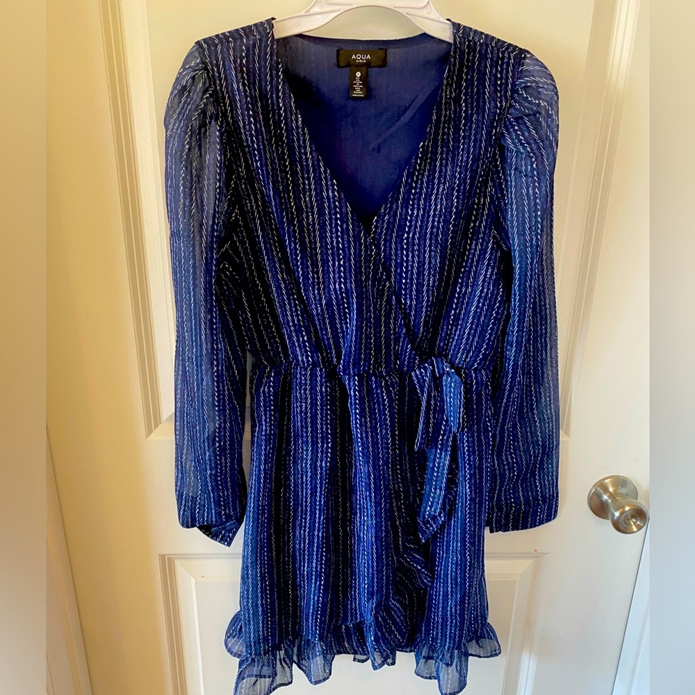 NWT Aqua lightweight long sleeve dress